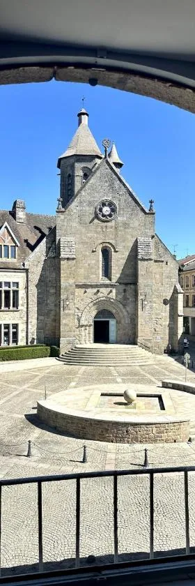Bel appartement Hôtel de ville，位于Bourganeuf的酒店