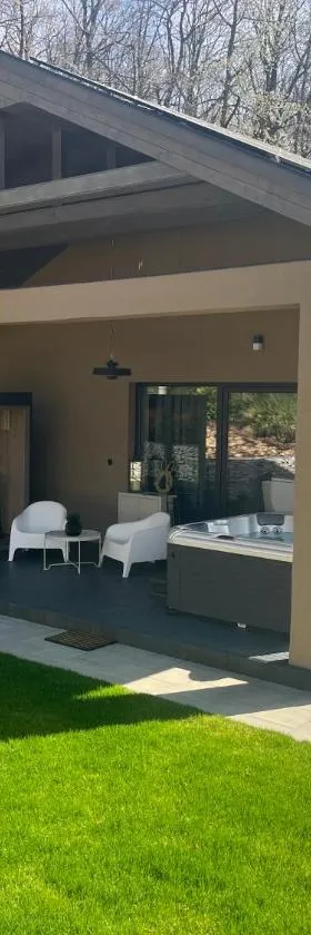 Hello Pilis Apartments，位于皮利什森特凯赖斯特的酒店