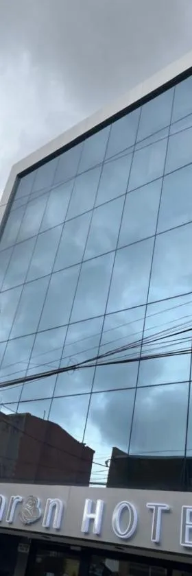 HOTEl SARÒN，位于波哥大的酒店