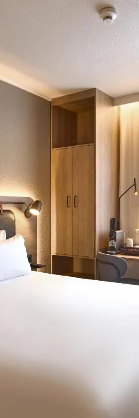CAMPANILE PRIME Warszawa Centrum，位于华沙的酒店