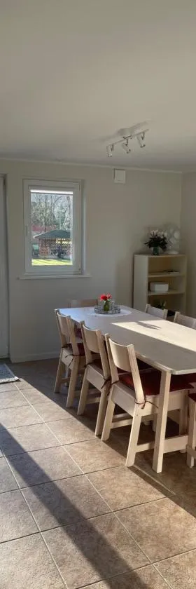 Country Lodge Lärkboet，位于拉霍尔姆的酒店