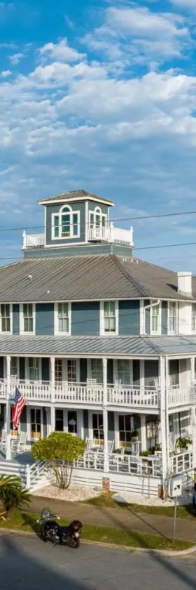 The Gibson Inn，位于阿巴拉契科拉的酒店