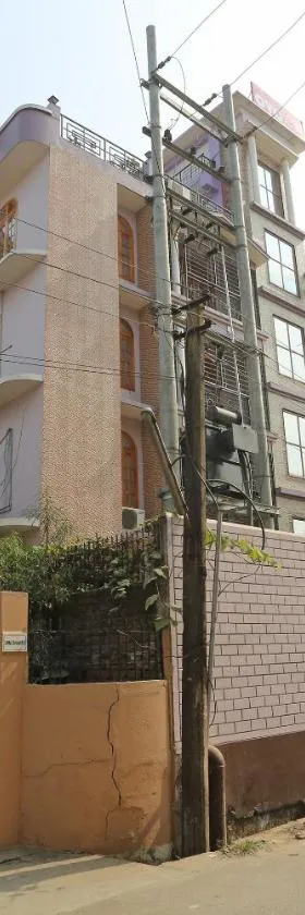 Super Hotel O Cherry City Cottage，位于Dispur的酒店