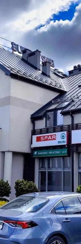 拉得娜金牛座酒店，位于塔尔努夫的酒店