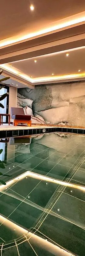 Santa Barbara Sea front resort and spa，位于波利斯的酒店