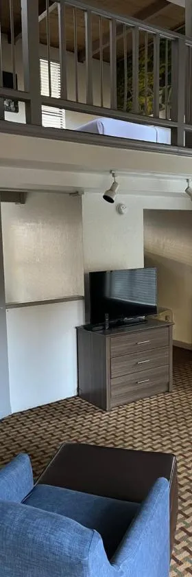 北皇后旅馆，位于内华达城的酒店