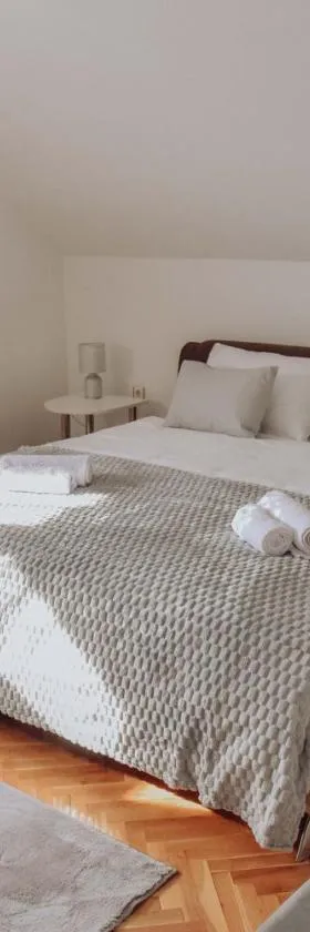 Apartman Nina，位于贾科沃的酒店