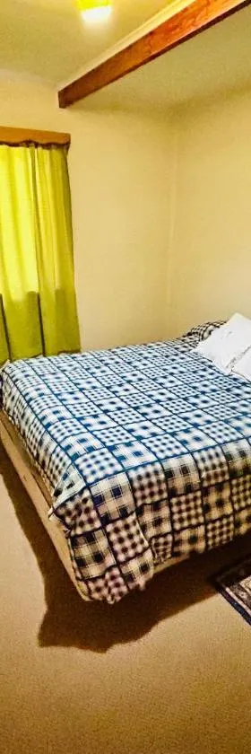 Hostal Las Parvas，位于安东尼奥港的酒店