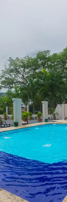 Hotel Tropical San Jeronimo，位于圣赫罗尼莫的酒店