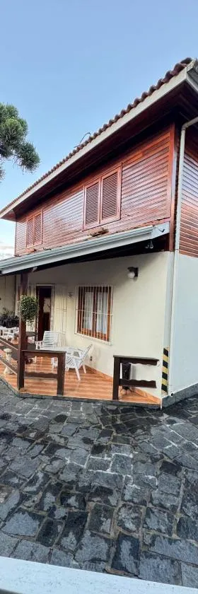 Pousada Pinheiro Real，位于坎波斯杜若尔当的酒店