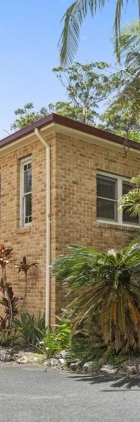 Jacaranda Villa Korora Beach NSW，位于Kororo Basin的酒店