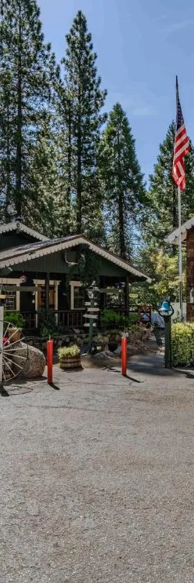 窄轨酒店，位于费希坎普的酒店