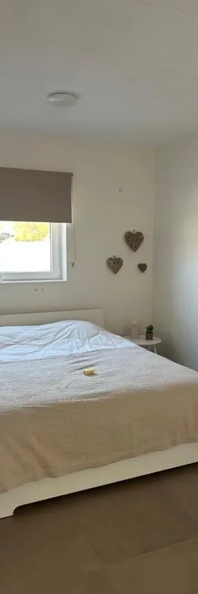 Chambre neuve 1 ou 2 personnes，位于蒙斯的酒店