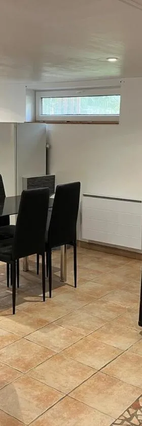 studio bord de mer，位于Ver-sur-Mer的酒店