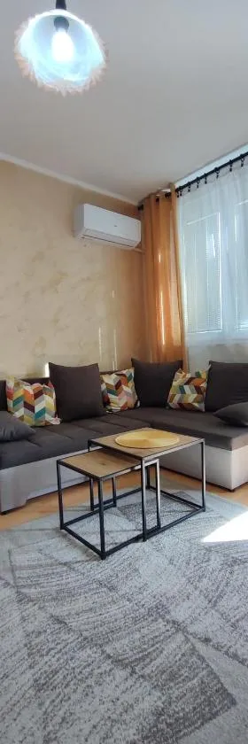 Apartman SARA，位于阿然德洛维克的酒店