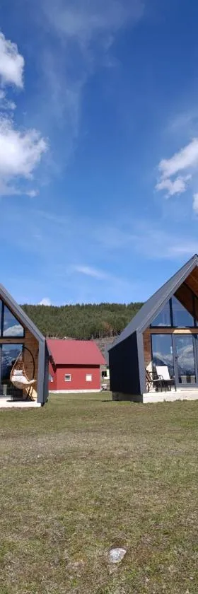 NORTH VILLAS Žabljak，位于扎布利亚克的酒店
