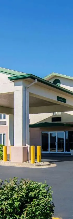 Quality Inn Junction City near Fort Riley，位于章克申城的酒店