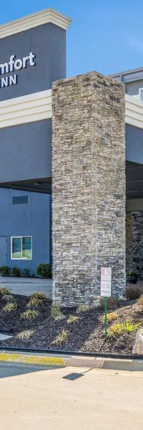Comfort Inn Bonner Springs Kansas City，位于Bonner Springs的酒店