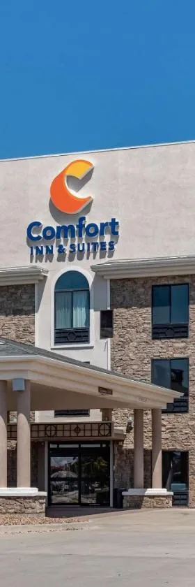 Comfort Inn & Suites Goodland，位于Goodland的酒店