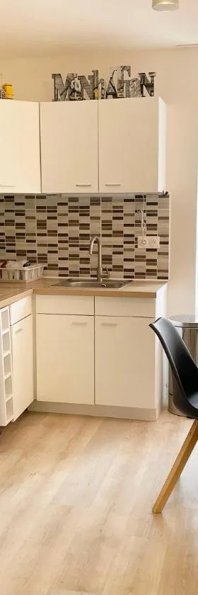 Appartement pratique au centre-ville de Vesoul，位于沃苏勒的酒店