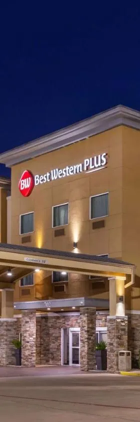 Best Western Plus Lake Jackson Inn & Suites，位于莱克杰克逊的酒店