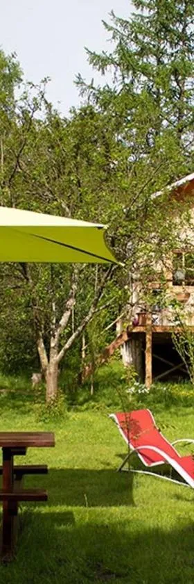 CHALET Meleze Etapeboisee，位于Fumay的酒店