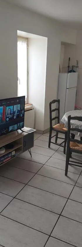 Appartement du Puits Barreau，位于马朗的酒店