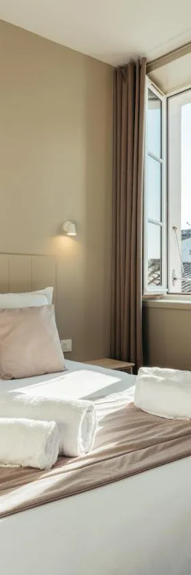 Hôtel OYAT Ile de Ré - ex Escale，位于雷岛圣玛丽的酒店