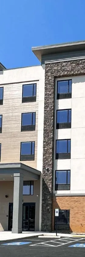 Studio 6 Richmond VA Airport，位于桑兹顿的酒店