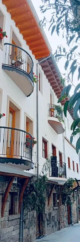 El Patio de Vespasiano- San Juan- vistas al ayuntamiento junto al puerto，位于乌迪亚莱斯堡的酒店