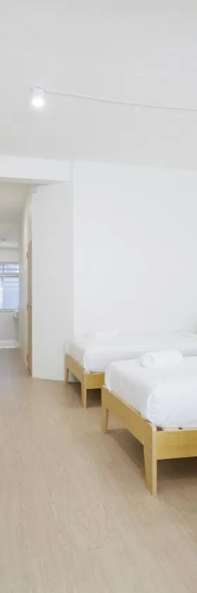 A Townhouse 100m from BTS Bangchak，位于Phra Khanong的酒店