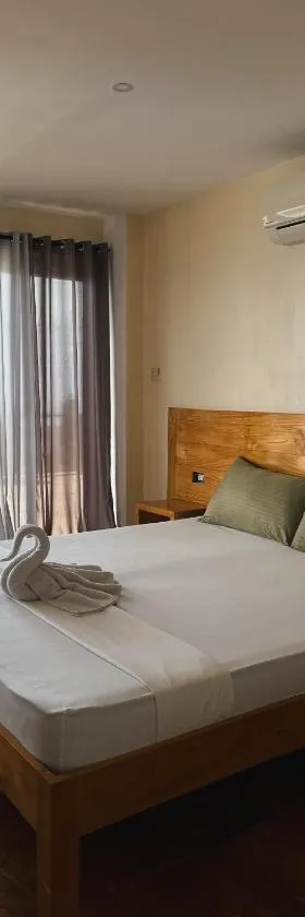 Seaview Mansion Dalaguete Deluxe Apartment 10，位于达拉盖地的酒店