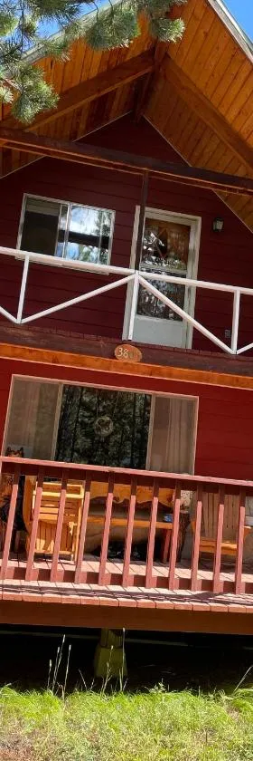 White Owl Retreat Yellowstone Grand Teton，位于艾兰帕克的酒店