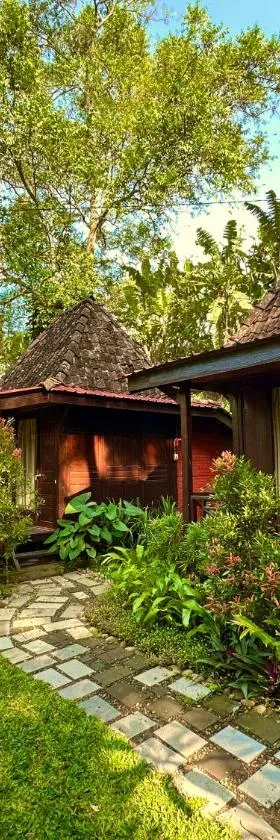 Puunee Wild River Villa's Borobudur，位于婆罗浮屠的酒店