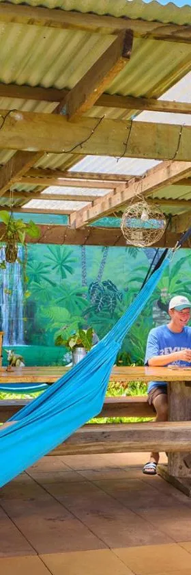 On The Wallaby Eco Lodge，位于云加布拉的酒店
