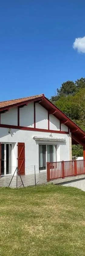 Charmante maison basque entre ville et campagne，位于阿尔康盖的酒店