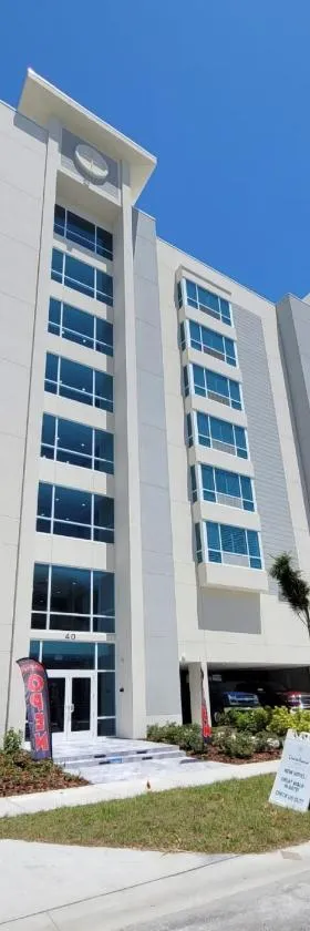 The ChartHouse Hotel，位于克利尔沃特的酒店
