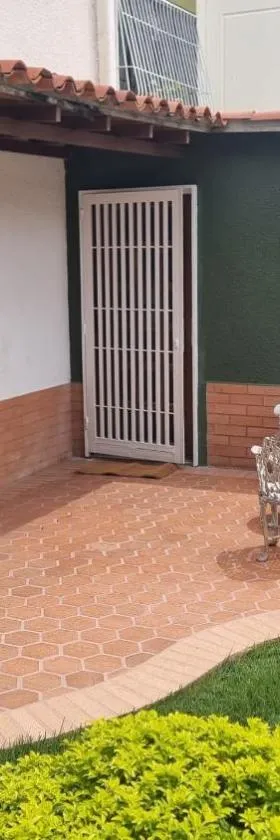 Cozy apartment in the east，位于Barquisimeto的酒店