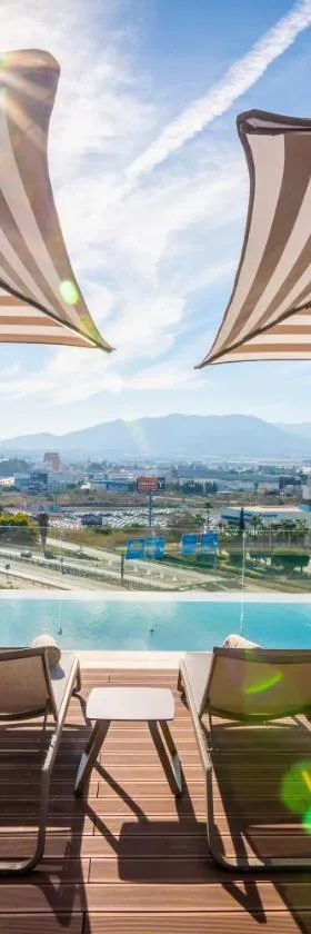 Hotel Málaga Vibes，位于马拉加的酒店
