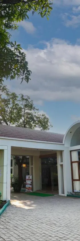 Le Casa Lion Resort A Premium Resort In Sasan Gir，位于萨三吉尔的酒店