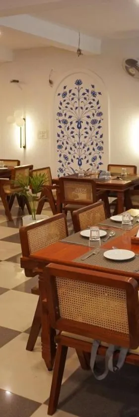Hotel Saif Ranthambhore，位于萨瓦伊马多普尔的酒店