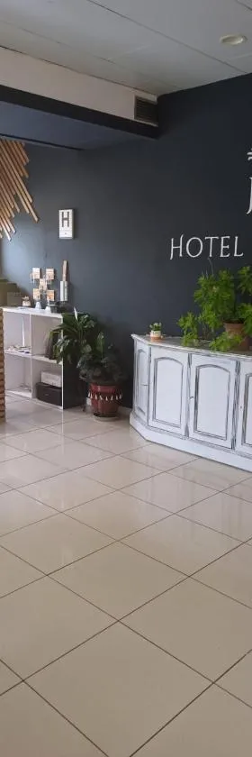 Hotel l'Albera，位于拉洪克拉的酒店