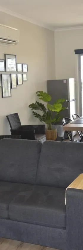 Copper Retreat Millennium Apartment，位于罗克斯比唐斯的酒店