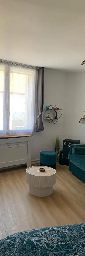 Studio spacieux climatisé，位于勒宝洛的酒店