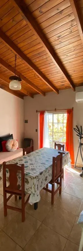 Departamento en Campana 2，位于坎帕纳的酒店
