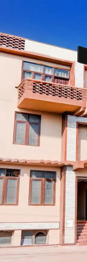 Super Hotel O Sharda Nagar Lucknow，位于Bijnaur的酒店