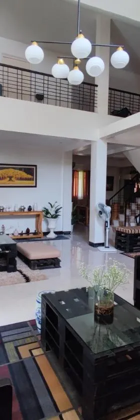 Antonio Homestay，位于洛博克的酒店