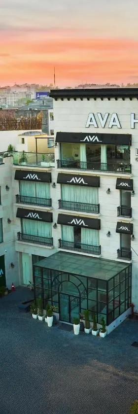 AVA Hotel Chandigarh Zirakpur，位于齐拉克普尔的酒店
