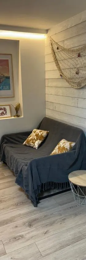 Studio cosy Cadaujac，位于Cadaujac的酒店