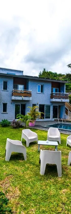 Leu Zarlor Location，位于Piton Saint-Leu的酒店